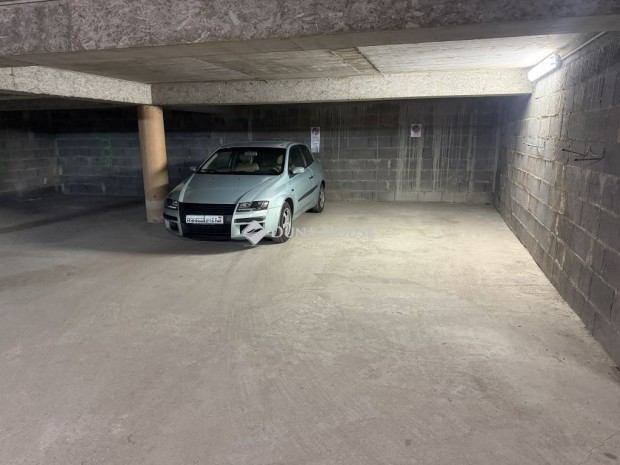 18 nm-es gar�zs elad� P�cs