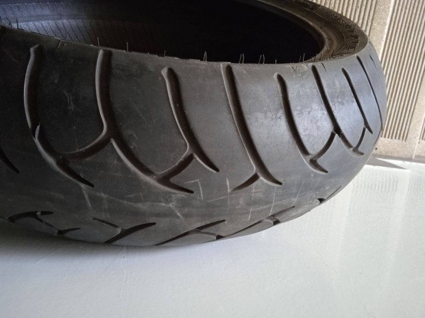 190/55,180/55,120/70 fiatal hasznlt motorgumik
