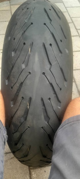 190/55 zr17 motorgumi 