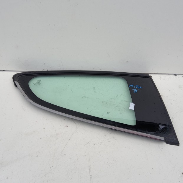 192998 Alfa Romeo MiTo 2008-2018 jobb hátsó fix üveg, krómcsikos