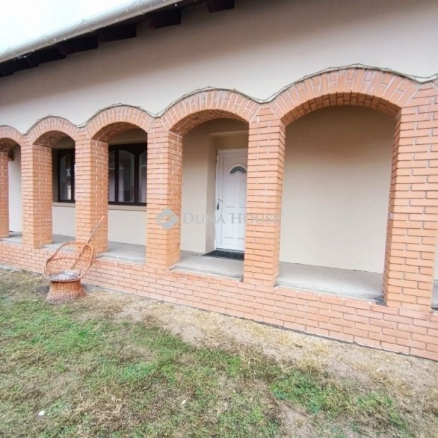 193 nm-es h�z elad� S�ndorfalva