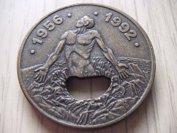 1956 - 1992 Bronz Emlkrem