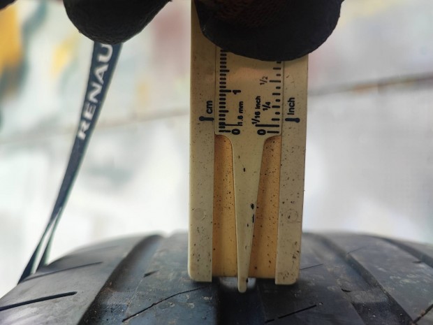 195/45 R15 nyri gumi 4db