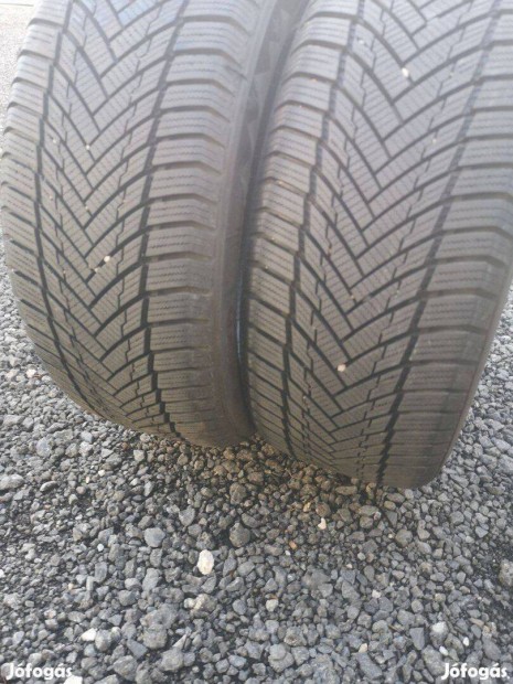 195/50R15 2db újszerű téligumi eladó 195/50