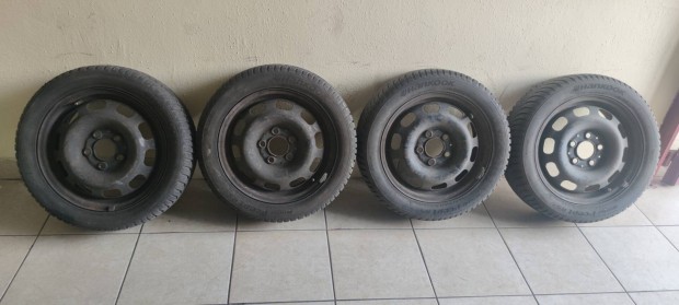 195/50 R 15 coll tli Hankook gumi szett.A Mercedes re val !