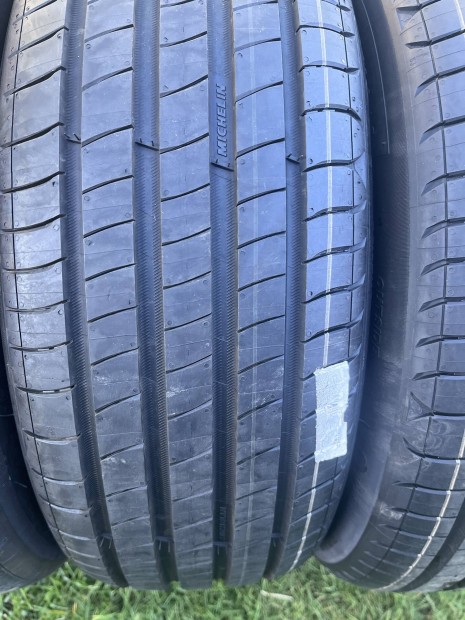 195/54r16 Michelin nyri gumi