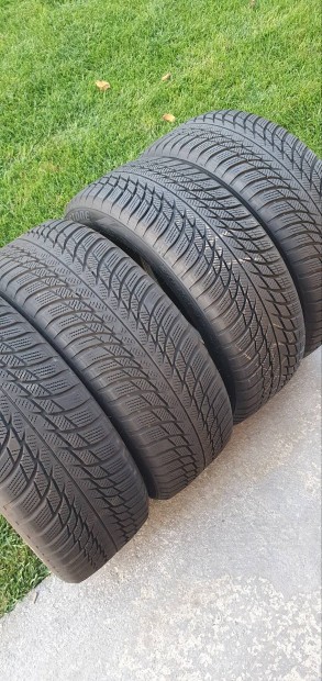 195/55R16 tli 