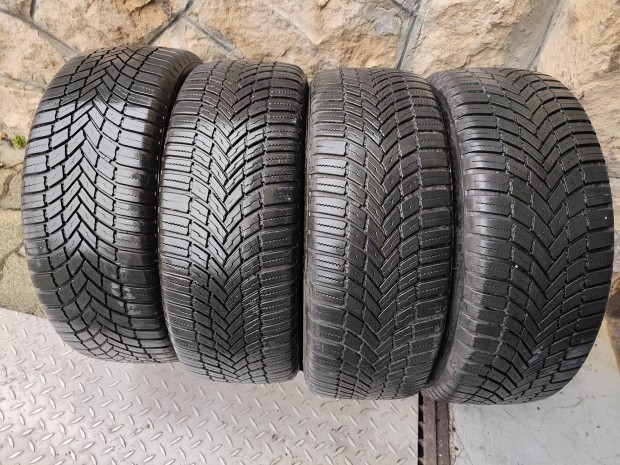195/55/16-os Bridgestone tli gumik.