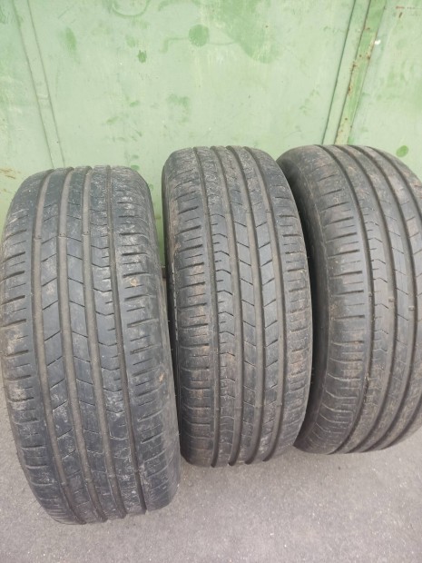 195/55 R15 apoll nyri gumi 3db