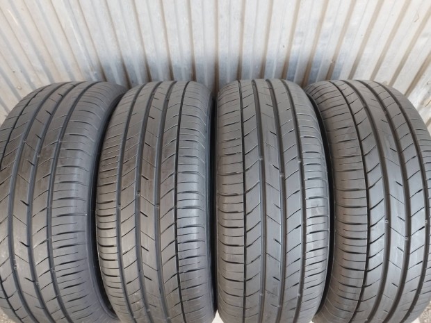 195 55 r15 Kumho nyárigumi garnitúra dot 23