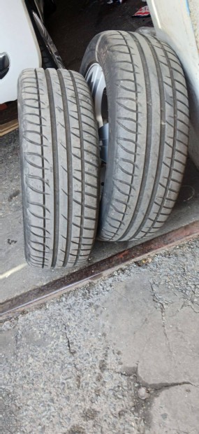 195/55x16 87 V Tigar High Performance 4 db. nyrigumi, egy garnitura