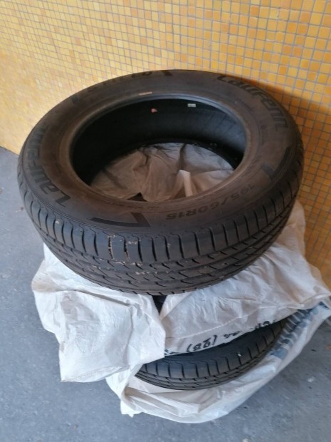 195/60R15 tli gumi