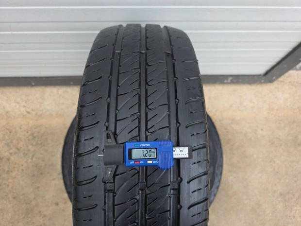 195/60R16C Uniroyal gumi 2db nagyon jó állapotban olcsón eladó!