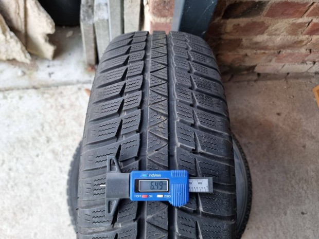 195/60R16 Falken téli gumi 2db nagyon jó állapotban olcsón eladó!