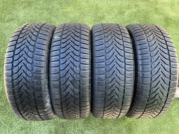 195/60 R15 Lassa Snoways 3 téli gumi 5,5-7mm