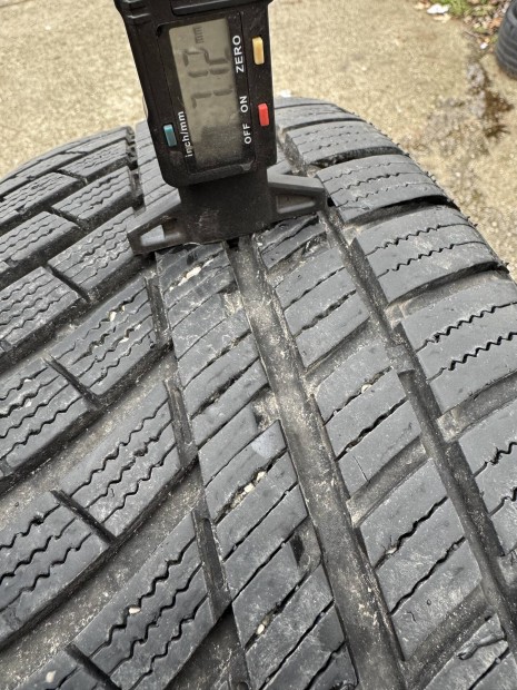 195/60 R15 Rovello ngyvszakos gumi.