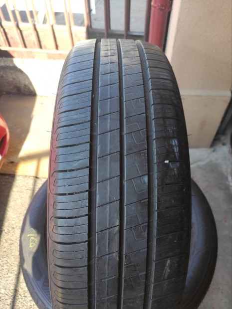195/60r18 Goodyear nyári 40eft/4db