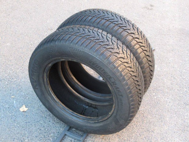 195/65R15 Kumho Wintercraft téli gumi pár 15" téli gumi