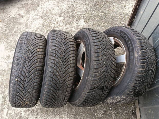 195/65R15 Ngy vszakos gumik Mazda 3 alufelnin