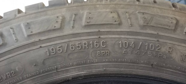195/65R16C Michelin Agilis 3 nyárigumi szett