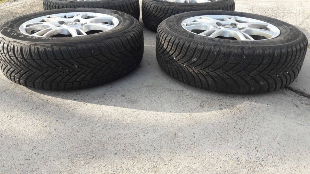 195/65/15 Semperit j llapot Tli 7-8 mm-es