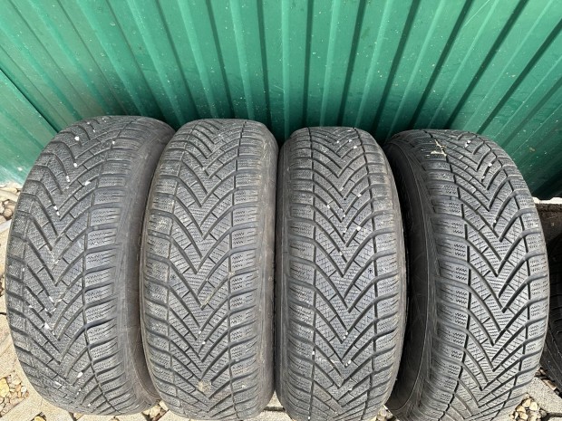 195/65 R15 7-7,8mm Vredestein téli gumi eladó! DOT3622 - felnivel is
