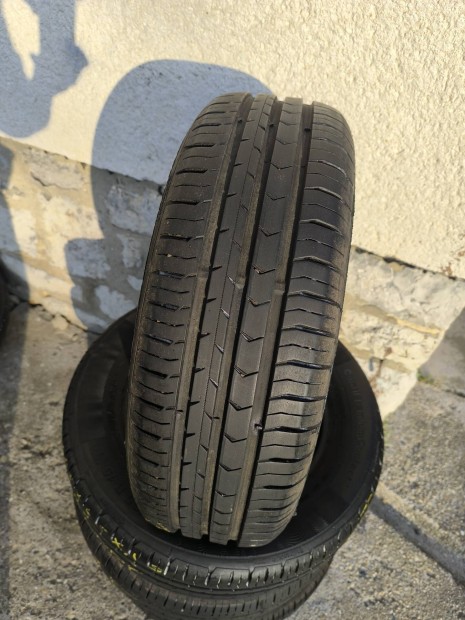 195/65 R15 Continental nyrigumi