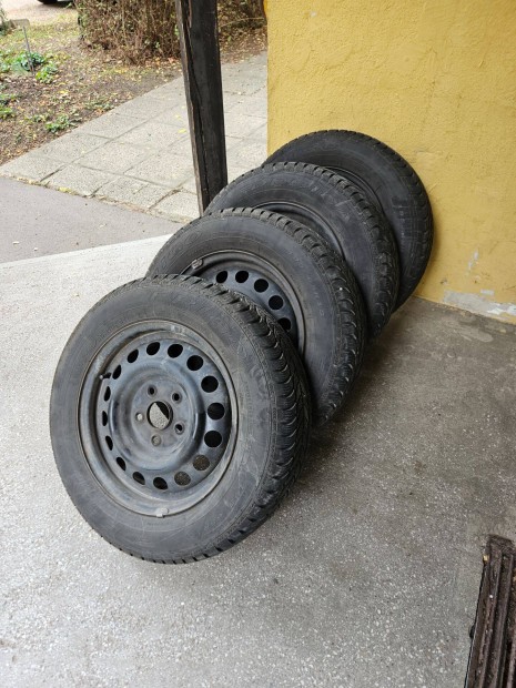 195/65/R15 Debica Frigo 2020-as tligumiszett aclfelnin