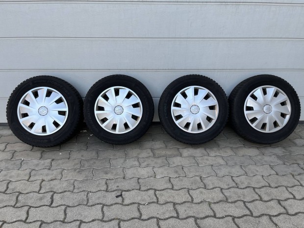 195/65 R15 Hankook téli lemezfelni,Seat dísztárcsa
