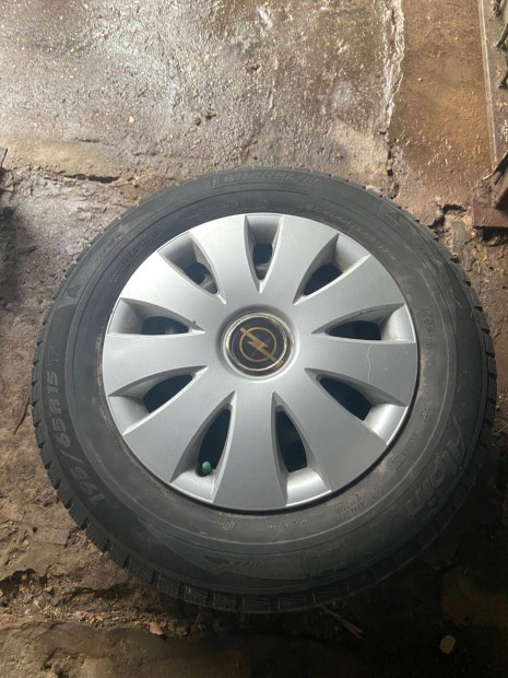 195/65 R15 Opel lemezfelni dsztrcsval + tligumival (4db)