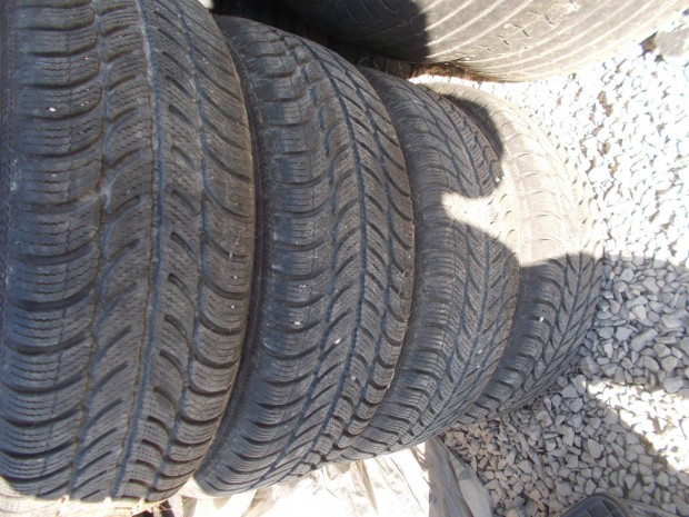 195/65 R15 SAVA Eskimo Téligumi Suzuki SX4 Lemezfelnivel