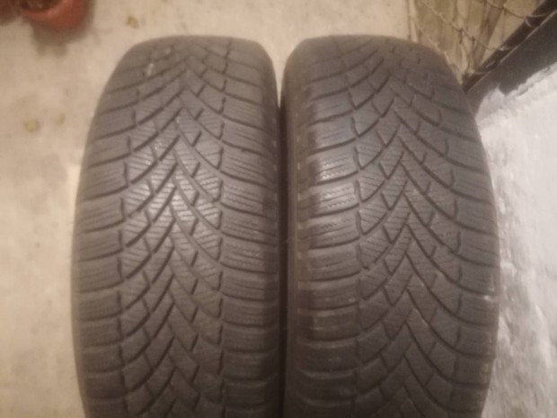 195/65 R15 Tli