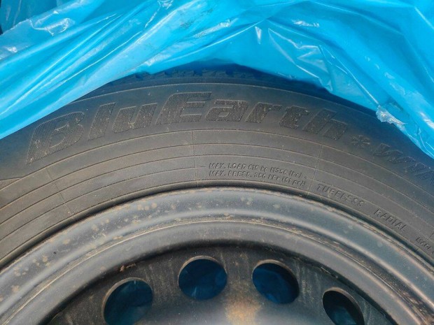 195/65 R15 VW Acélfelni Téli gumival