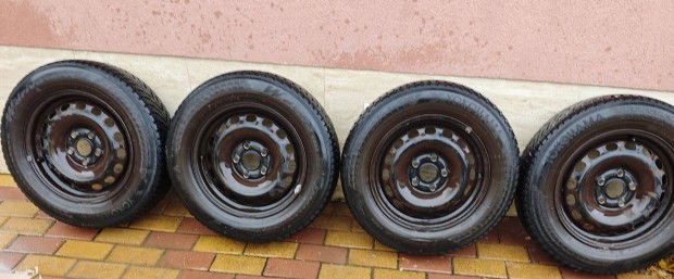 195/65 R15 VW-Skoda-AUDI felni Tli gumikkal 6Jx15H2 ET45