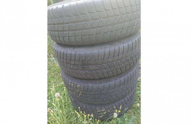 195/65/R15 komplett t�li gumi garnit�ra d�szt�rcs�val