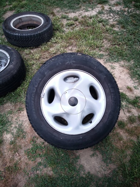 195/65 R 15 nyri gumival alufelni elad VW csoportra  