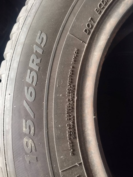 195/65 r15 Téli gumi Laufenn Németországból 6.5 mm-esl.