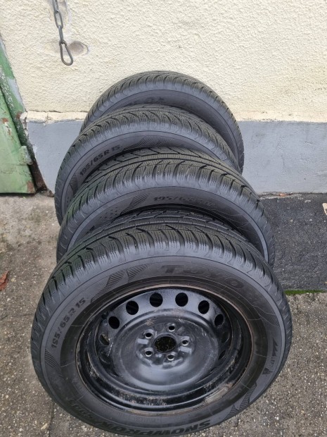 195/65 r15 toyo tli gumi toyota felni