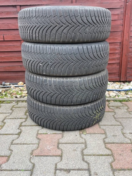 195/65r15 Hankook w452