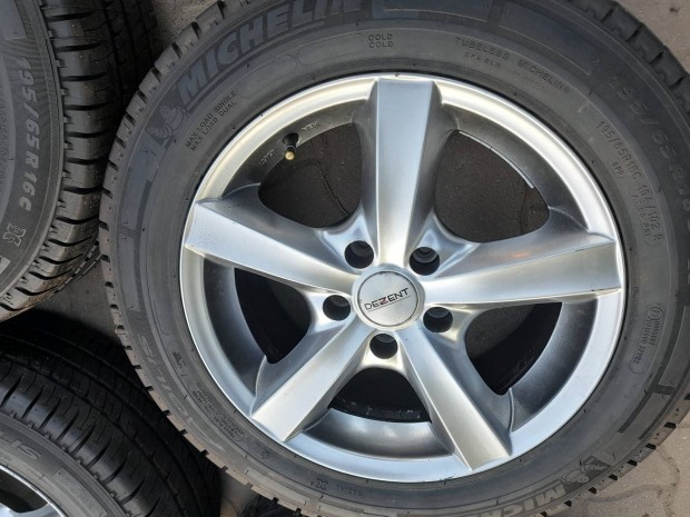 195/65r16C Michelin nyári gumik felnivel