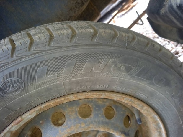 195/70 R15C autgumik eladk. 