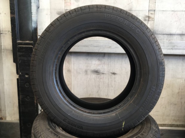 195/70 R15 C Barum nyári gumi eladó 99%-os állapotban 195 70 15 C