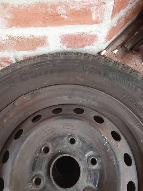 195/70 R15 C Nyári gumi