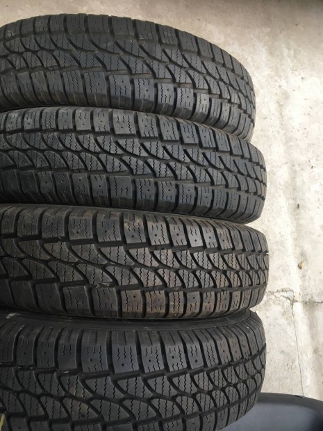 195/75R16c taurus 98%-osak