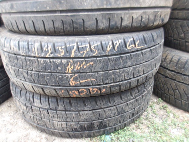 195/75r16c Kumho ngyvszakos gumi ajndk szerelssel