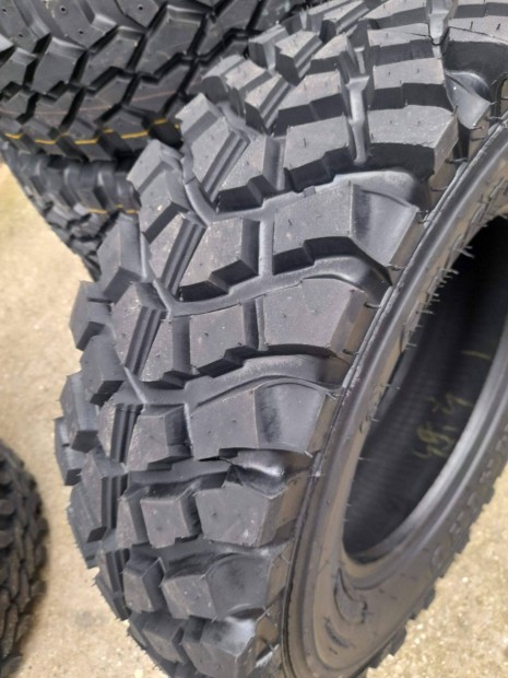 195/80R15 Cobra mints terepgumi