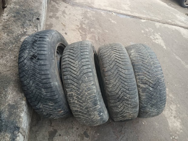 195/ 65 R15 Tligumi garnitra Elad 