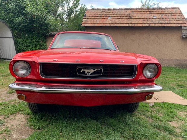1966 Ford Mustang I6 3,3l gyönyörűen felújított