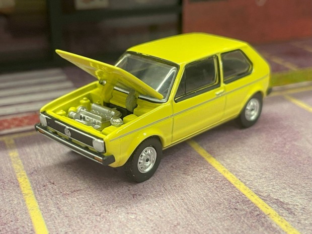 1974 Volkswagen Golf MK1 modellaut - Greenlight 1:64 mret