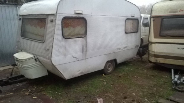 1981 lakkocsi